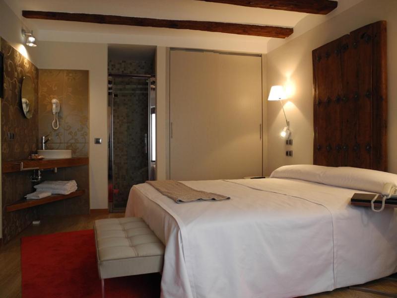 Hospederia Chapitel Hotel Estella Bagian luar foto