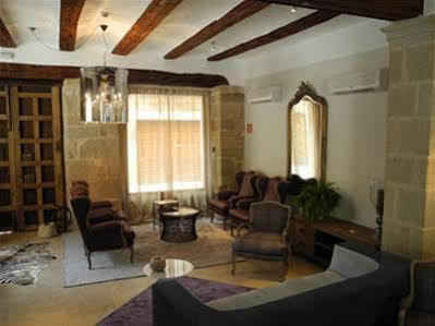 Hospederia Chapitel Hotel Estella Bagian luar foto