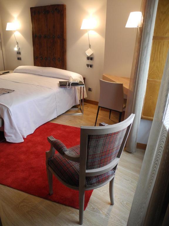 Hospederia Chapitel Hotel Estella Ruang foto